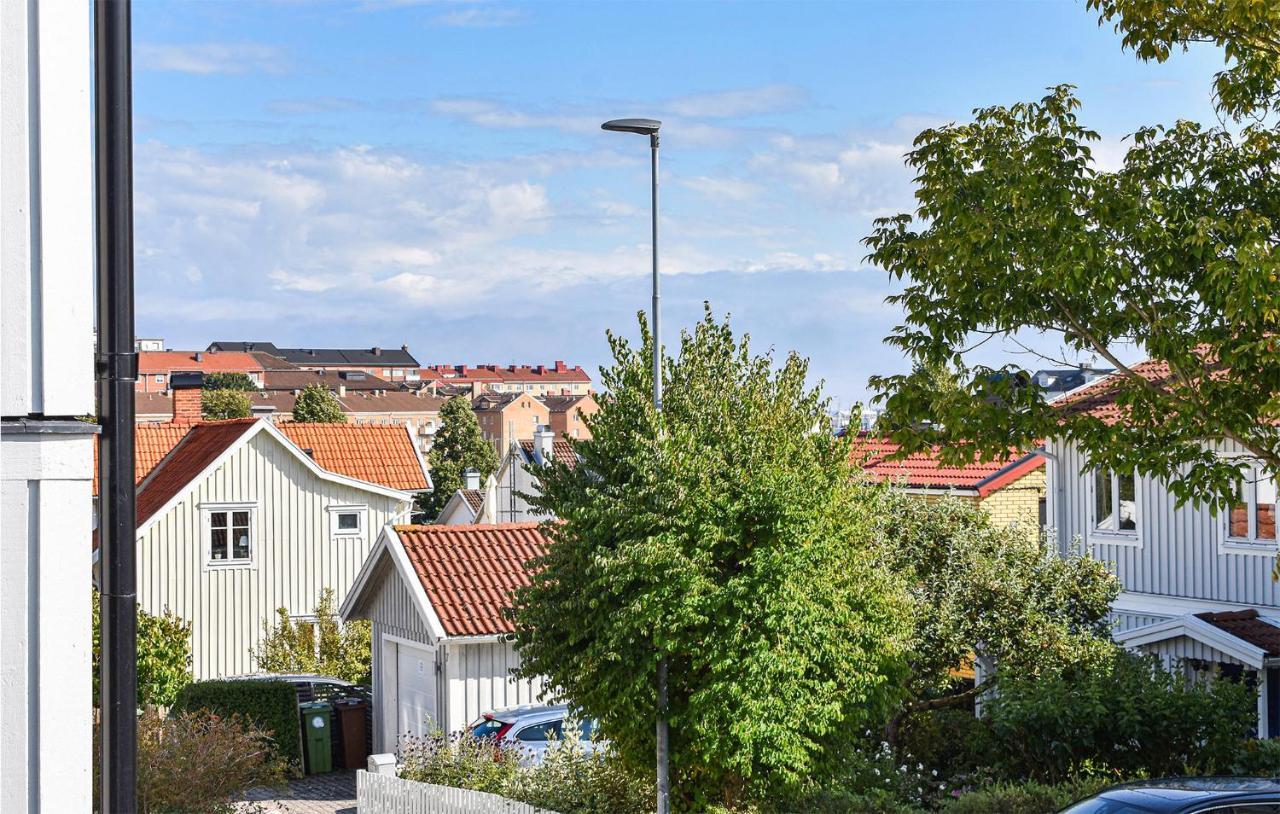 Cozy Home In Karlskrona With Kitchen Dış mekan fotoğraf